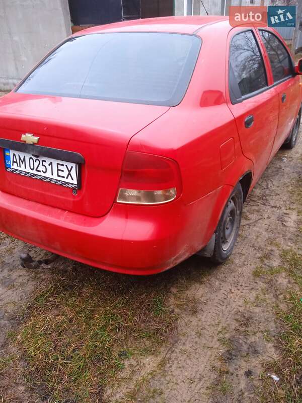 Седан Chevrolet Aveo 2004 в Барановке