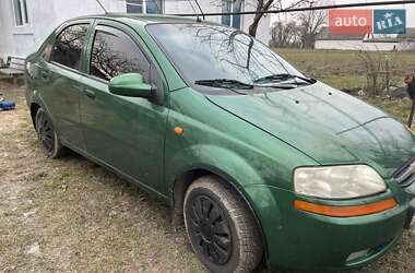 Седан Chevrolet Aveo 2004 в Києві