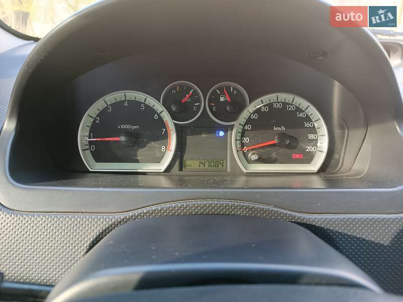 Седан Chevrolet Aveo 2006 в Києві