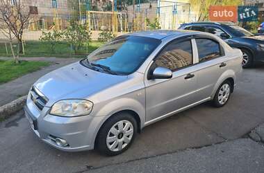 Седан Chevrolet Aveo 2007 в Києві