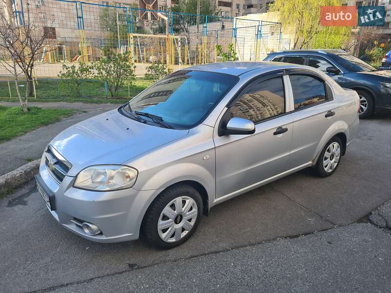 Седан Chevrolet Aveo 2007 в Києві