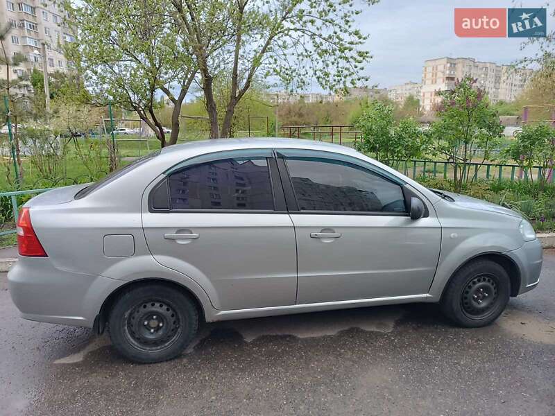 Седан Chevrolet Aveo 2007 в Кременчуці