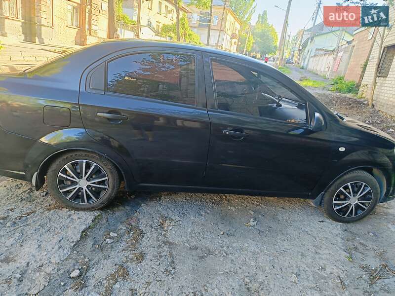 Седан Chevrolet Aveo 2008 в Запоріжжі