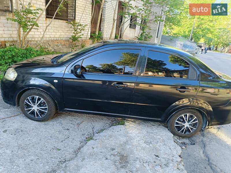Седан Chevrolet Aveo 2008 в Запоріжжі