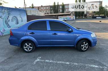 Седан Chevrolet Aveo 2006 в Киеве