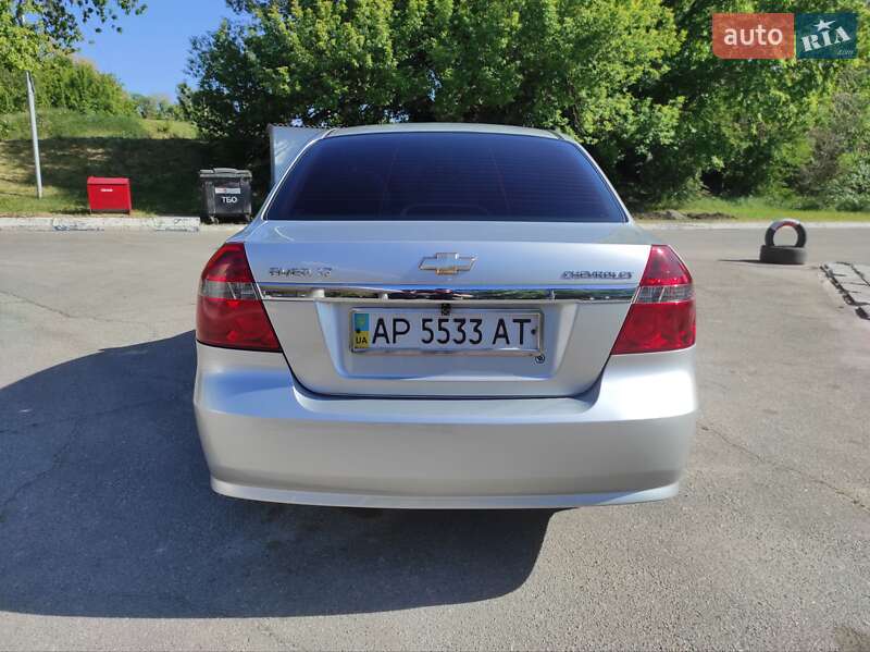 Седан Chevrolet Aveo 2008 в Запоріжжі