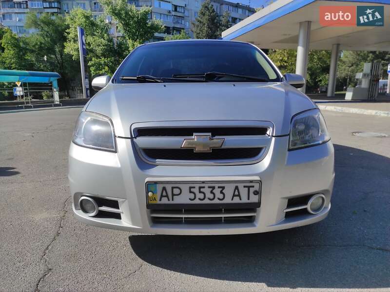 Седан Chevrolet Aveo 2008 в Запоріжжі