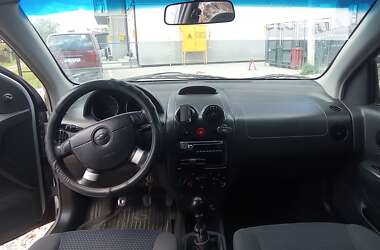 Седан Chevrolet Aveo 2005 в Львове