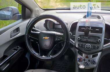 Седан Chevrolet Aveo 2013 в Ковелі