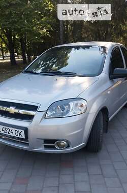 Седан Chevrolet Aveo 2006 в Кривом Роге