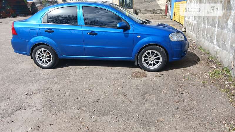 Седан Chevrolet Aveo 2007 в Кропивницькому