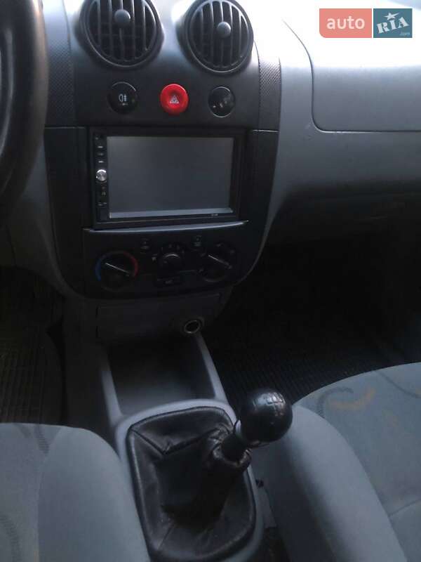 Хетчбек Chevrolet Aveo 2004 в Одесі фото 9 Хетчбек Chevrolet Aveo 2004 в Одесі