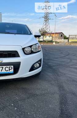 Седан Chevrolet Aveo 2013 в Краматорске