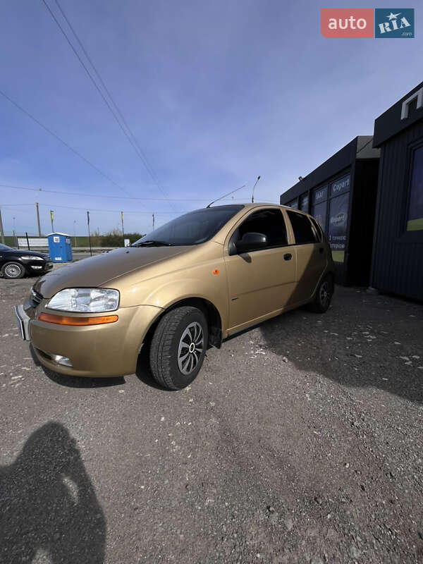 Хэтчбек Chevrolet Aveo 2003 в Тернополе