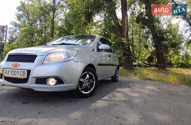 Хетчбек Chevrolet Aveo 2008 в 