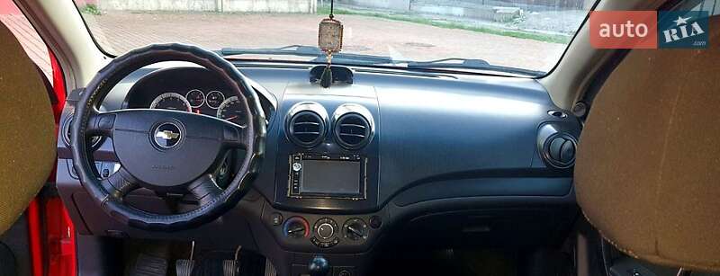Седан Chevrolet Aveo 2006 в Днепре