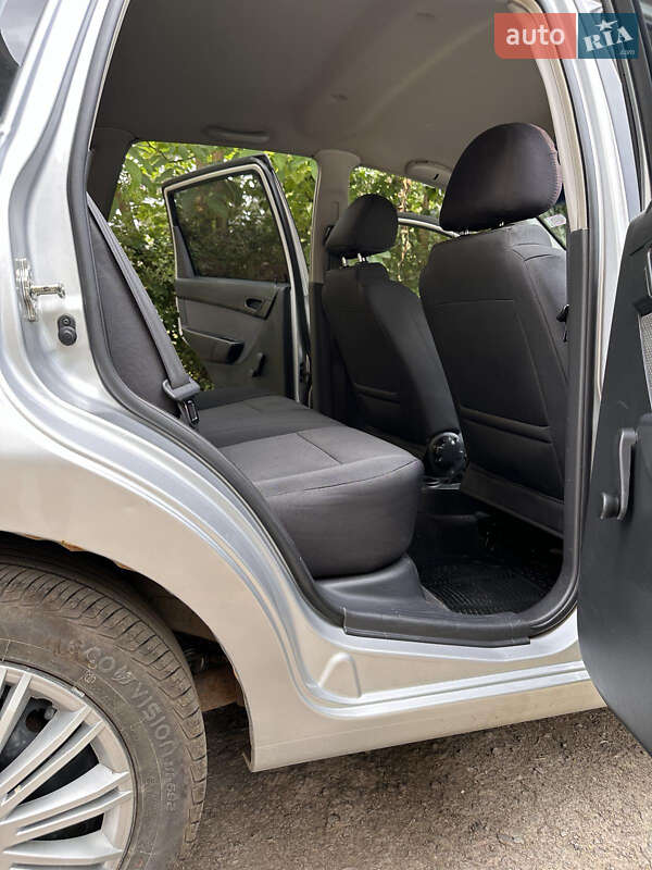 Хетчбек Chevrolet Aveo 2012 в Ужгороді