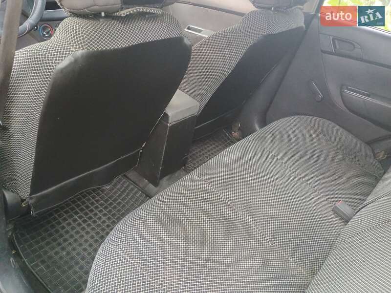 Седан Chevrolet Aveo 2008 в Гребенке