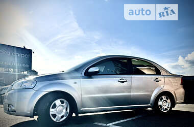 Седан Chevrolet Aveo 2008 в Киеве