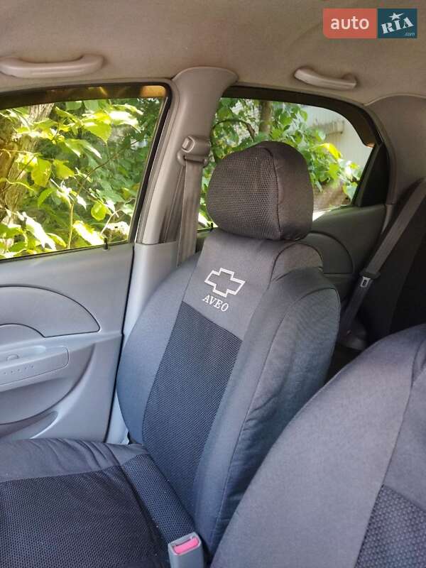 Седан Chevrolet Aveo 2005 в Киеве