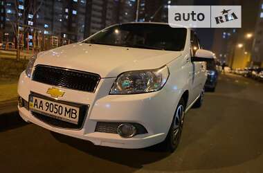 Хетчбек Chevrolet Aveo 2011 в Києві