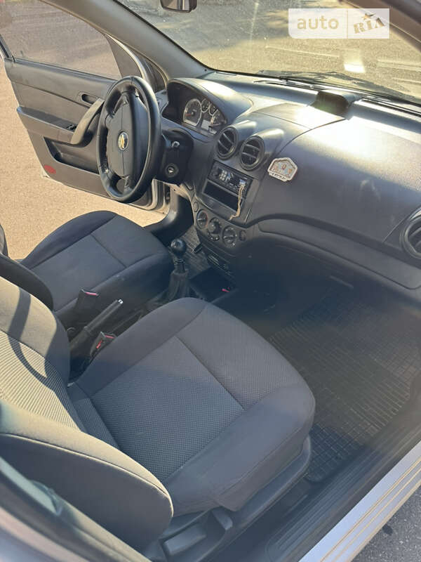 Седан Chevrolet Aveo 2007 в Корсунь-Шевченківському