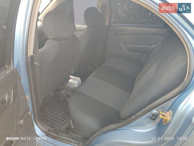 Седан Chevrolet Aveo 2006 в Решетилівці