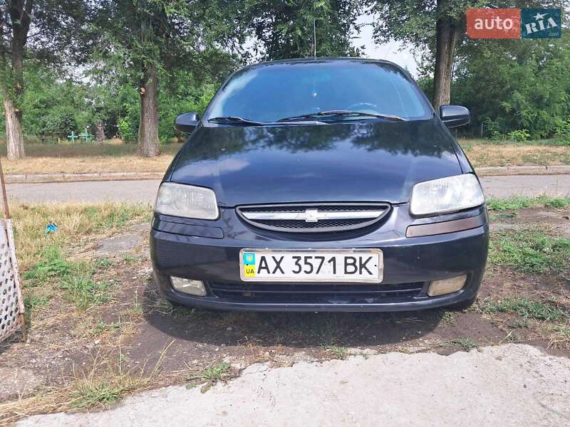Хетчбек Chevrolet Aveo 2004 в Шевченковому