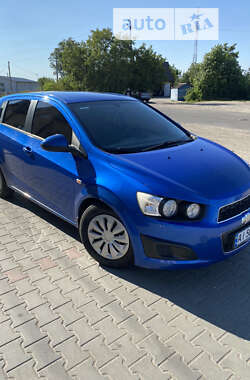 Хетчбек Chevrolet Aveo 2011 в 