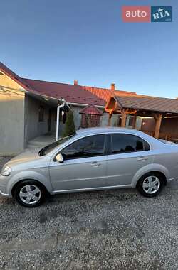 Седан Chevrolet Aveo 2008 в Мукачевому