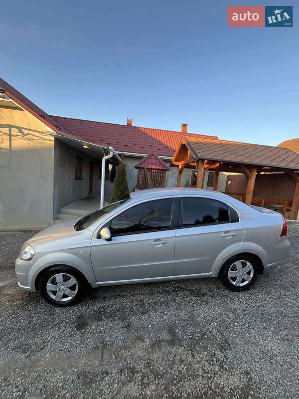 Седан Chevrolet Aveo 2008 в Мукачево
