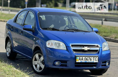 Седан Chevrolet Aveo 2008 в Киеве