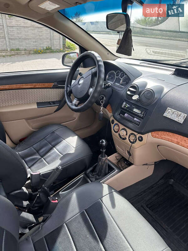Седан Chevrolet Aveo 2007 в Івано-Франківську
