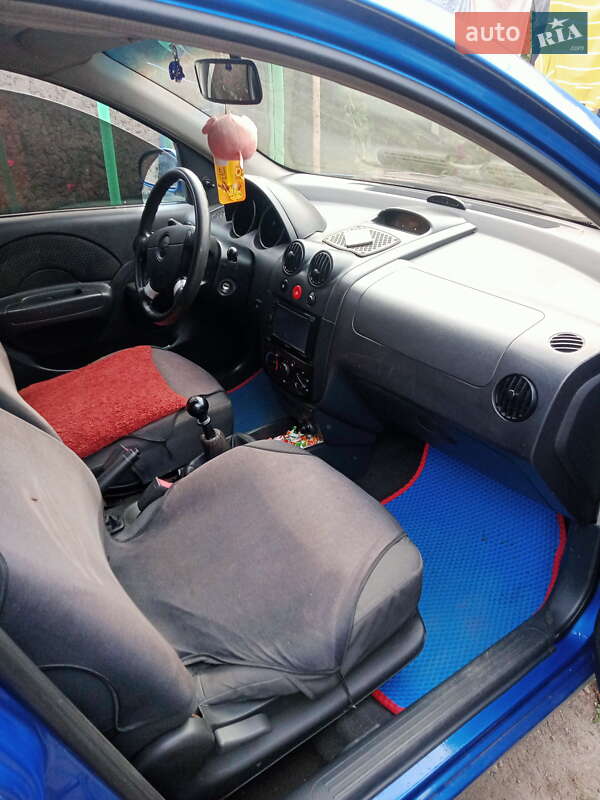 Хетчбек Chevrolet Aveo 2006 в Гребінці
