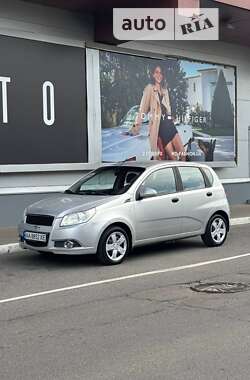 Хэтчбек Chevrolet Aveo 2008 в Киеве