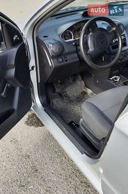 Седан Chevrolet Aveo 2008 в 