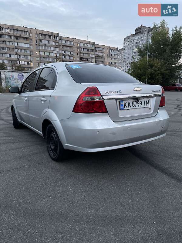 Седан Chevrolet Aveo 2008 в Киеве