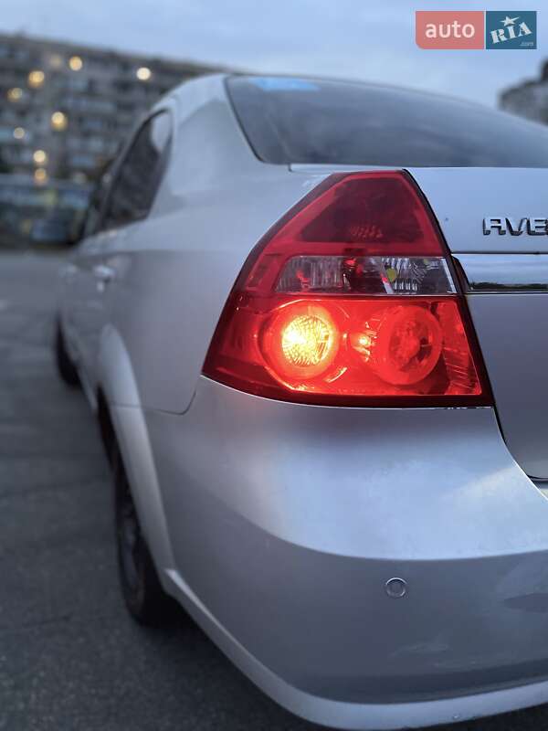 Седан Chevrolet Aveo 2008 в Киеве