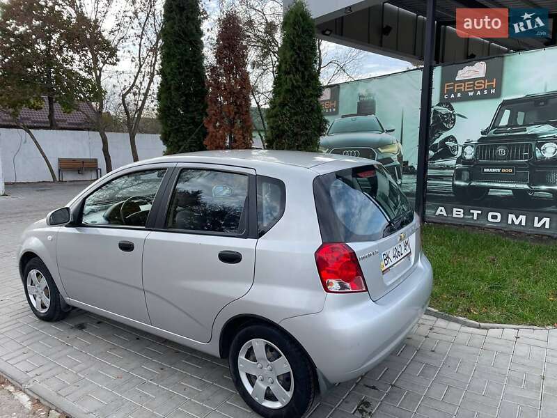 Хетчбек Chevrolet Aveo 2008 в Здолбуніві