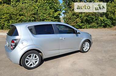 Хэтчбек Chevrolet Aveo 2012 в Киеве