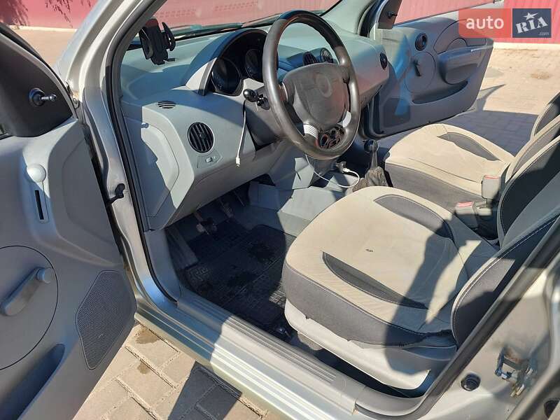 Хэтчбек Chevrolet Aveo 2003 в Николаеве