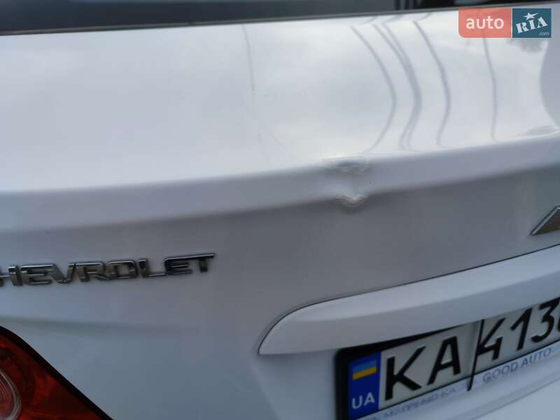 Седан Chevrolet Aveo 2013 в Киеве