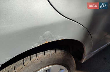 Хэтчбек Chevrolet Aveo 2006 в 