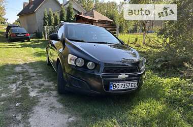 Седан Chevrolet Aveo 2012 в Чорткові