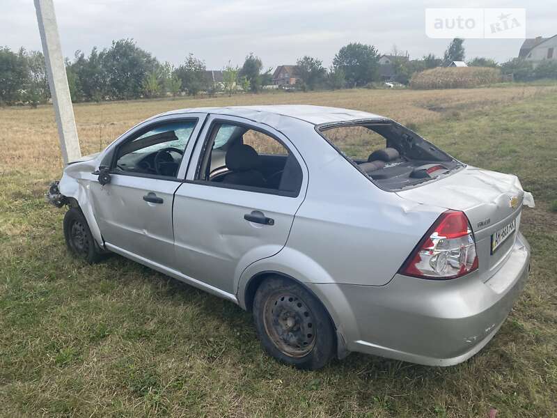 Седан Chevrolet Aveo 2007 в Любаре