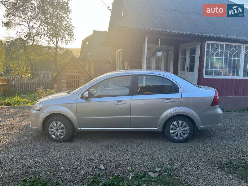 Седан Chevrolet Aveo 2008 в Харкові
