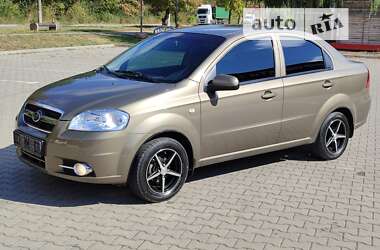 Седан Chevrolet Aveo 2013 в Вінниці