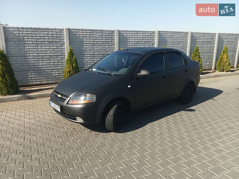 Седан Chevrolet Aveo 2005 в Днепре