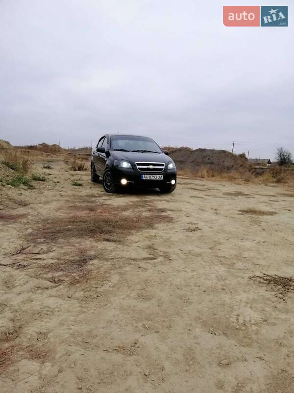 Седан Chevrolet Aveo 2006 в Киеве