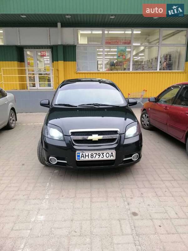 Седан Chevrolet Aveo 2006 в Киеве